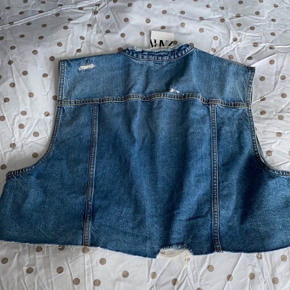 𝗡𝗪𝗧 𝗭𝗮𝗿𝗮 • The Cropped Denim Vest - Picture 13 of 14